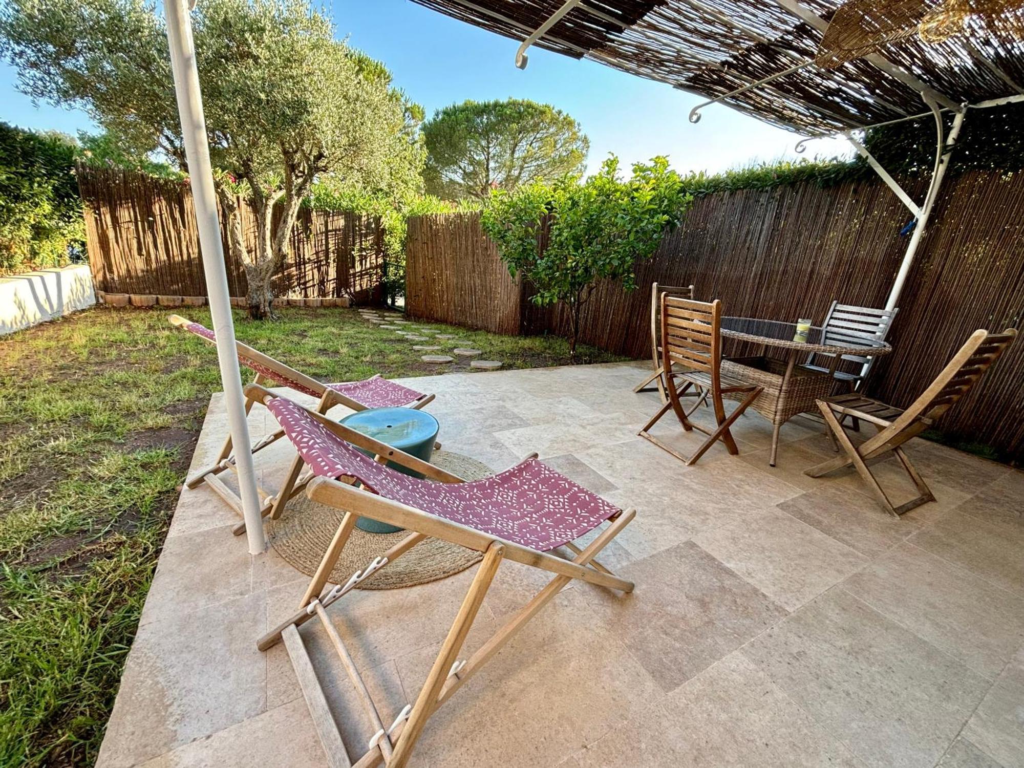 Bastidon Paisible Dans Residence Avec Piscine Fréjus エクステリア 写真
